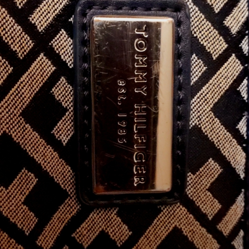 Used Tommy Hilfiger clutch